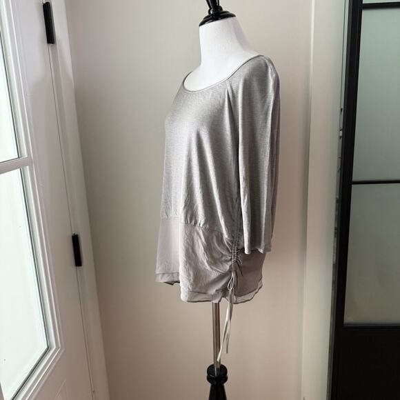 ST. JOHN Knit Top Women’s Size Small Gray Silk Viscose Boatneck LUXE - Picture 4 of 13